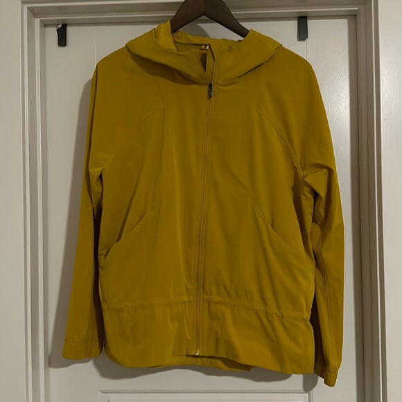 Lululemon Pack it up Jacket - Picture 2 of 9